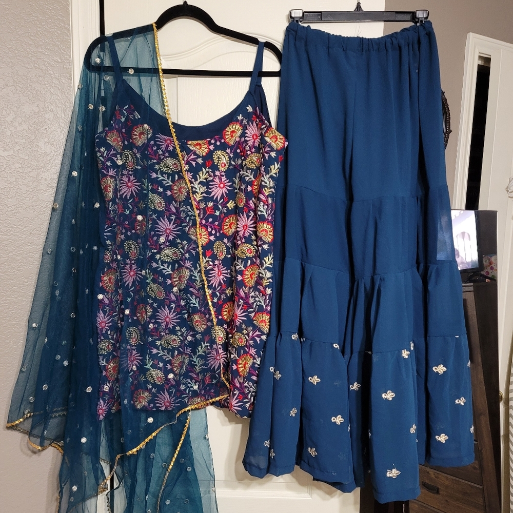Women Punjabi Sharara Suit